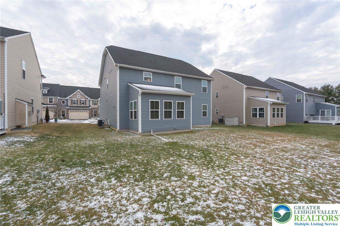 2584 Raya Way Easton, PA 18045 - Photo 46 of 50 a backyard of a house