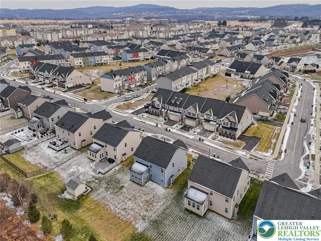 $669,900 | 2584 Raya Way, Easton, PA 18045