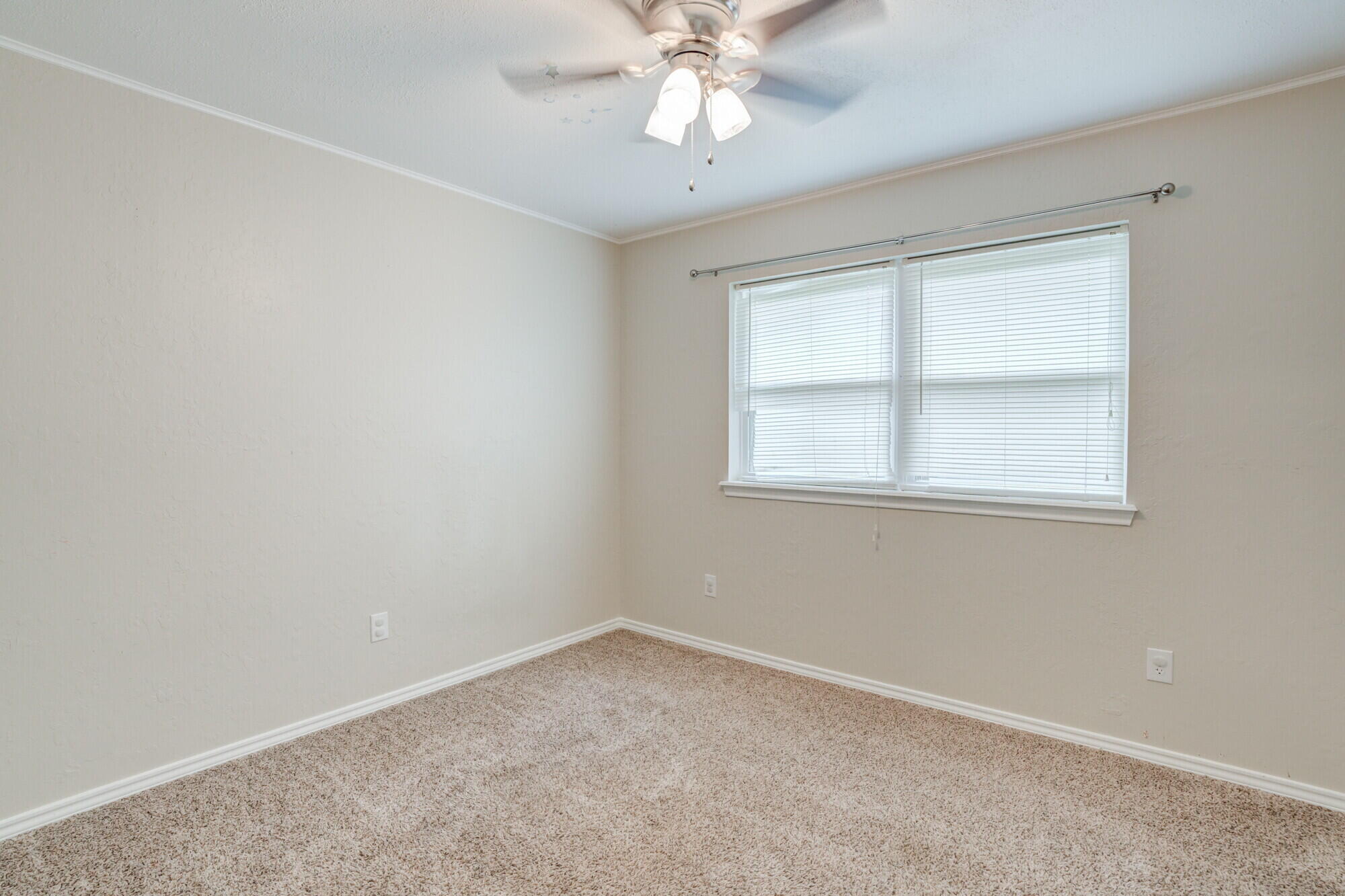 2621 76th Street Lubbock, TX 79423 - Photo 28 of 31 DSC07716_17_18_19_20