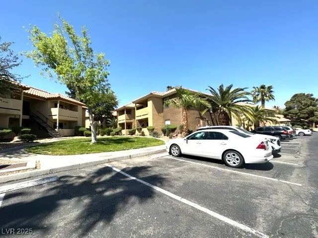 $1,000 | 3135 South Mojave Road, Unit 241, Las Vegas, NV 89121