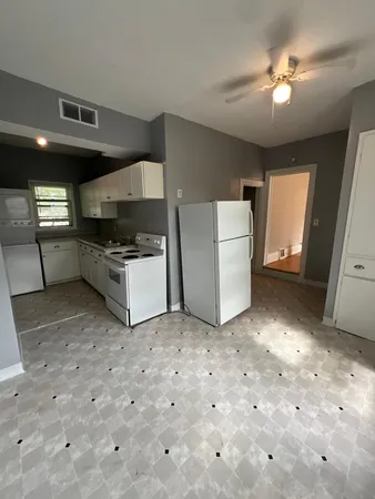 $1,525 | 691 Conway Street, St. Paul, MN 55106