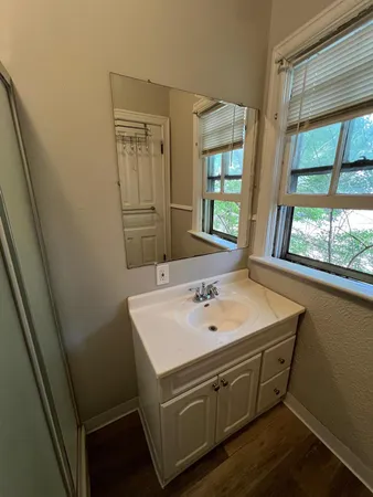 $1,525 | 691 Conway Street, St. Paul, MN 55106