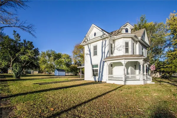 $255,000 | 607 Main Street, Garden City, MO 64747