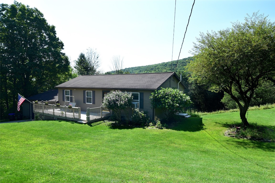 417 Anderson Road Vestal, NY 13850 - Photo 3 of 37 Gallery Image 3