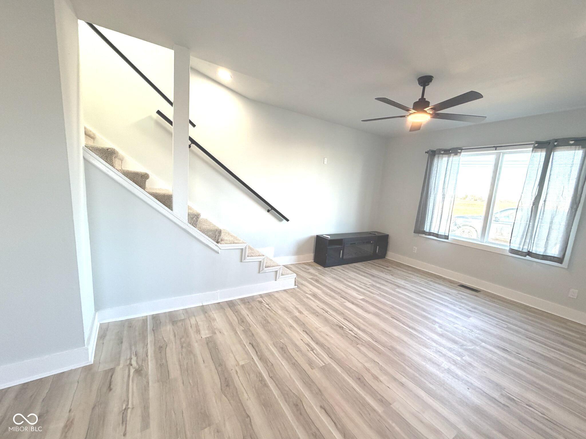 217 South 4th Street Tipton, IN 46072 - Photo 4 of 27