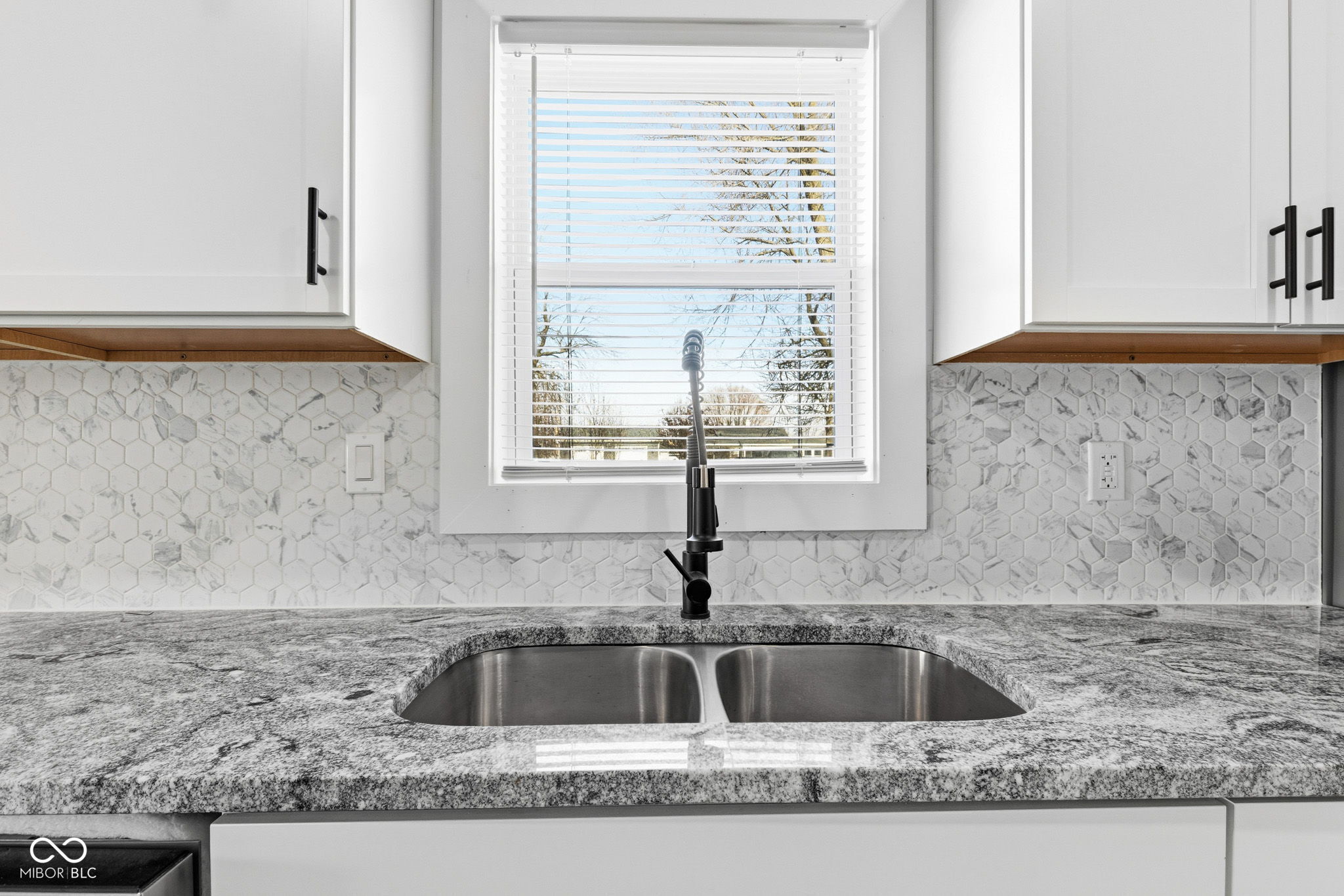 217 South 4th Street Tipton, IN 46072 - Photo 9 of 27