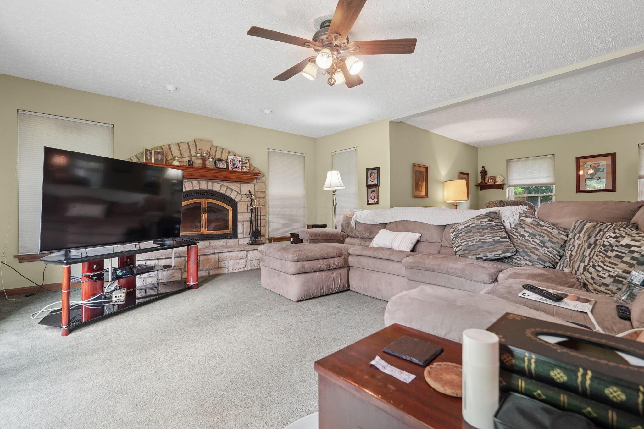 1575 Pleasantville Road Northwest Baltimore, OH 43105 - Photo 8 of 45