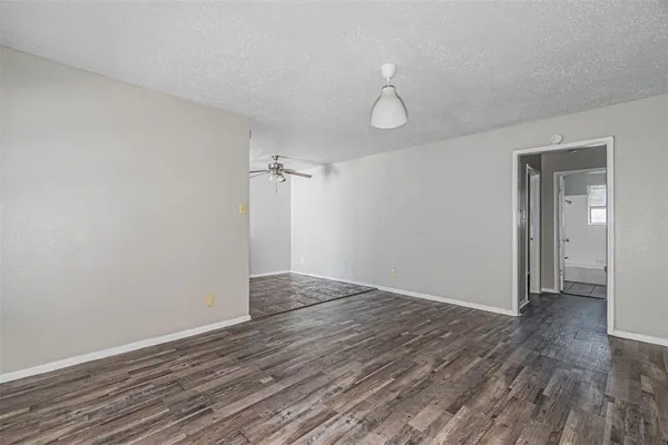 $1,000 | 602 North Lancaster Avenue, Dallas, TX 75203