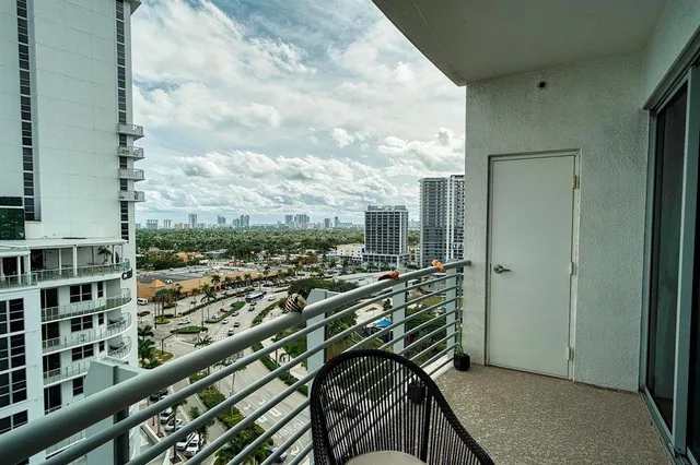$349,500 | 1830 Radius Drive, Unit 1412, Hollywood, FL 33020