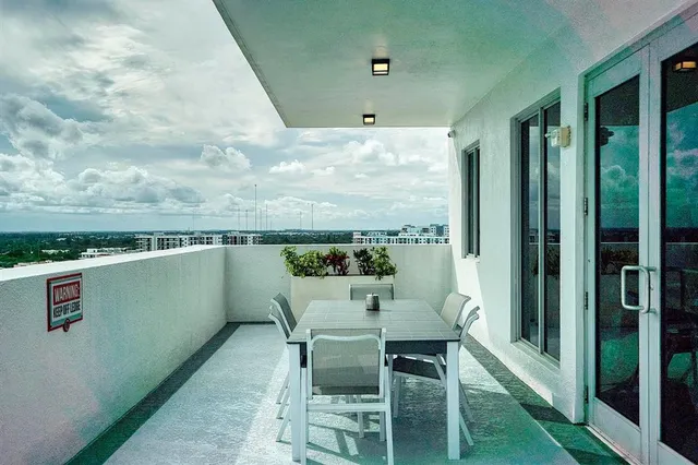 $349,500 | 1830 Radius Drive, Unit 1412, Hollywood, FL 33020