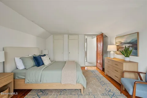 $450,000 | 399 State Road, Richmond, MA 01201