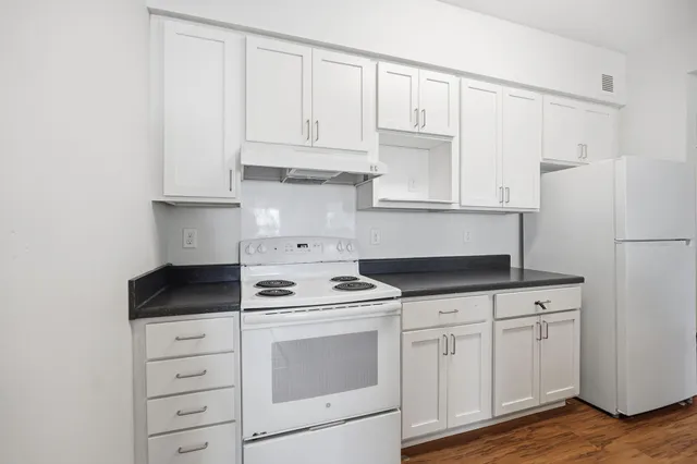 $1,458 | 2318 Jefferson Street Northeast, Unit 265, Minneapolis, MN 55418