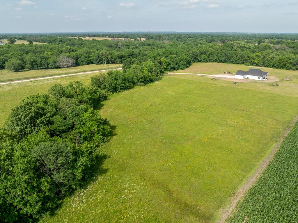 East 235th Rd Garden Pleasant Hill, MO 64080 - Photo 12 of 23