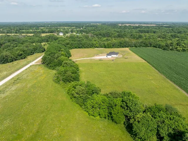 $112,500 | East 235th Rd Garden, Pleasant Hill, MO 64080