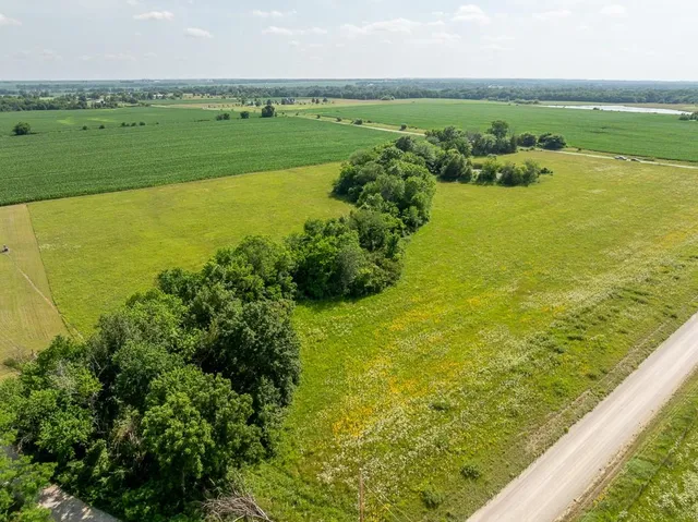 $112,500 | East 235th Rd Garden, Pleasant Hill, MO 64080