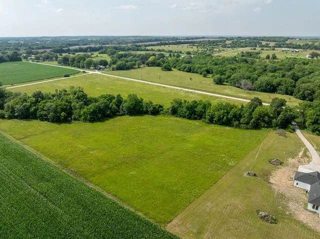 $112,500 | East 235th Rd Garden, Pleasant Hill, MO 64080