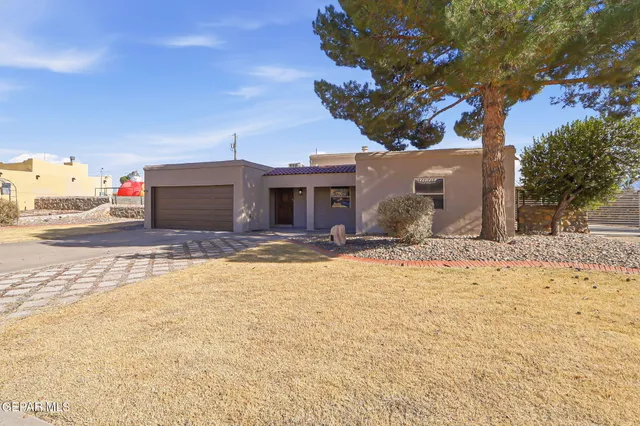 $320,000 | 1300 Dos Lagos Boulevard, Anthony, NM 88021