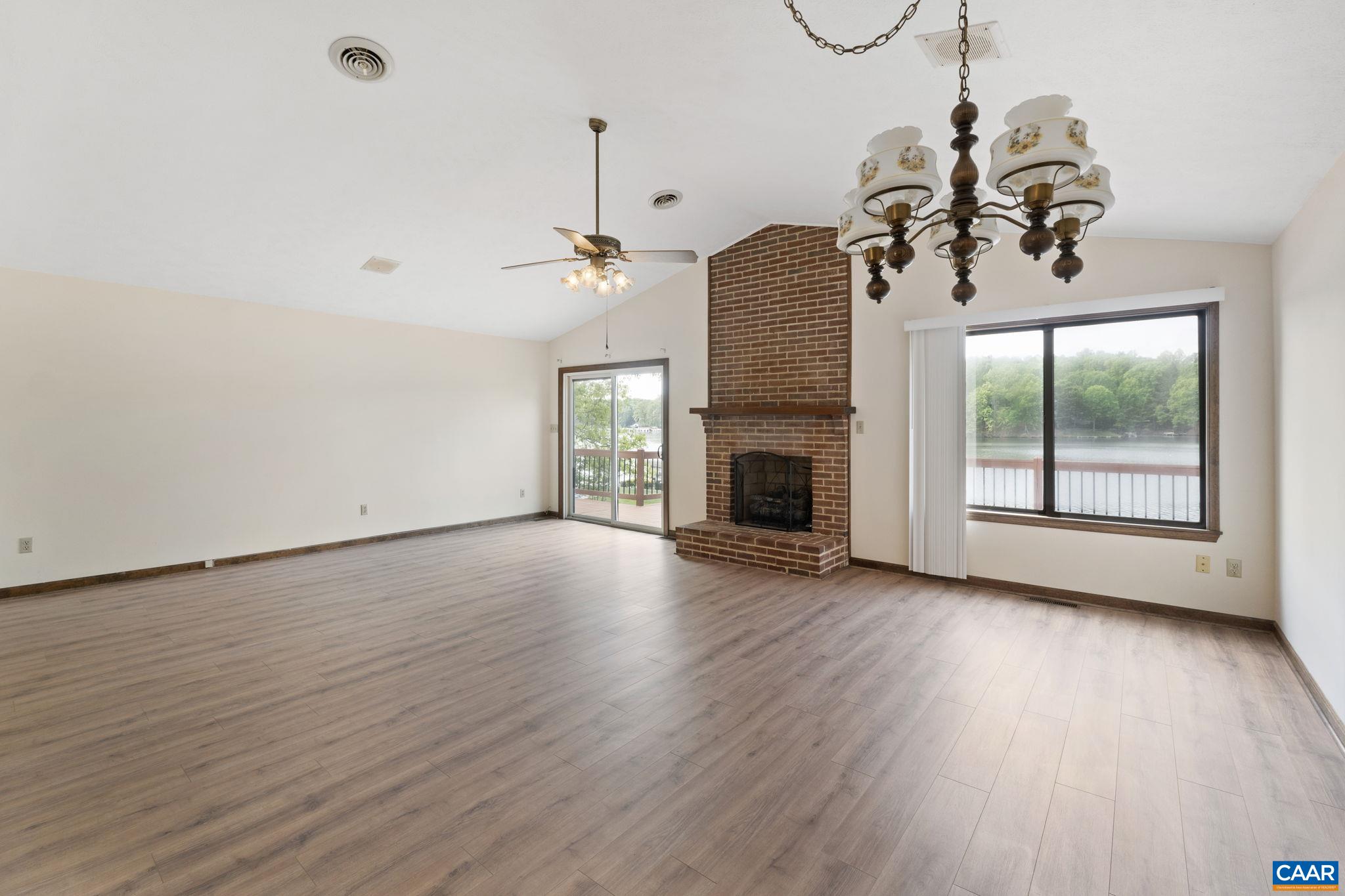 43 Tanglewood Road Palmyra, VA 22963 - Photo 20 of 64 a view of empty room with wooden floor and fan