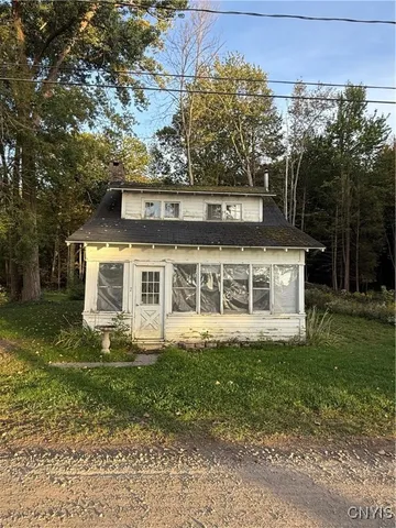 $165,000 | 7 South Ramona Beach Road, Richland, NY 13142