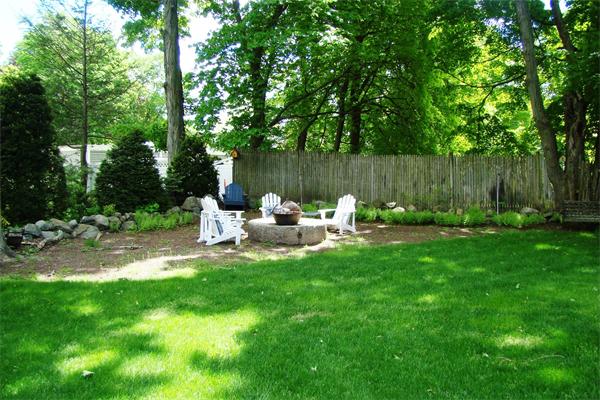 210 Summer Avenue Reading, MA 01867 - Photo 26 of 29