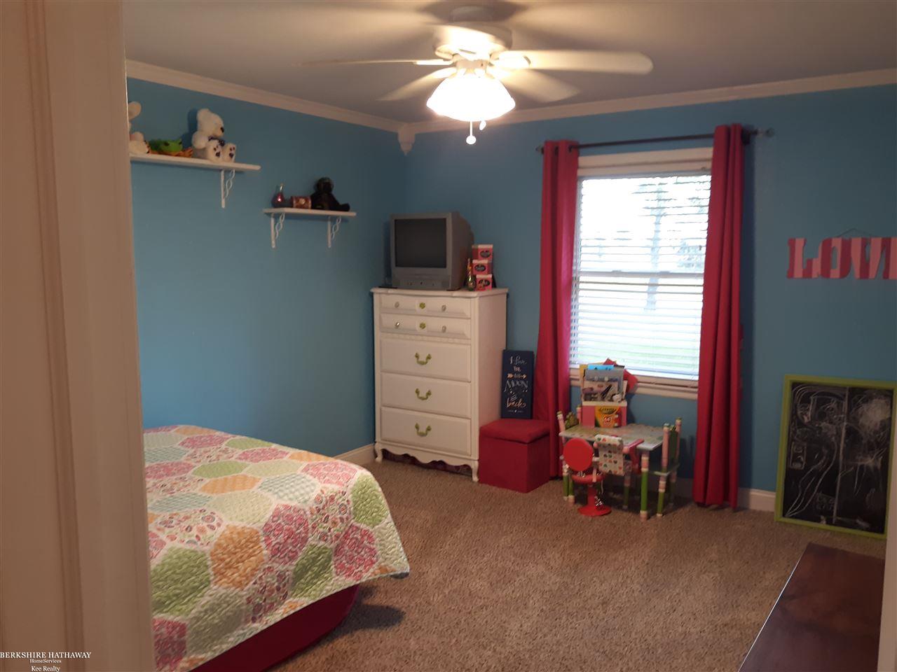 72695 Van Dyke Romeo, MI 48065 - Photo 72 of 79 31350328-71.JPG
