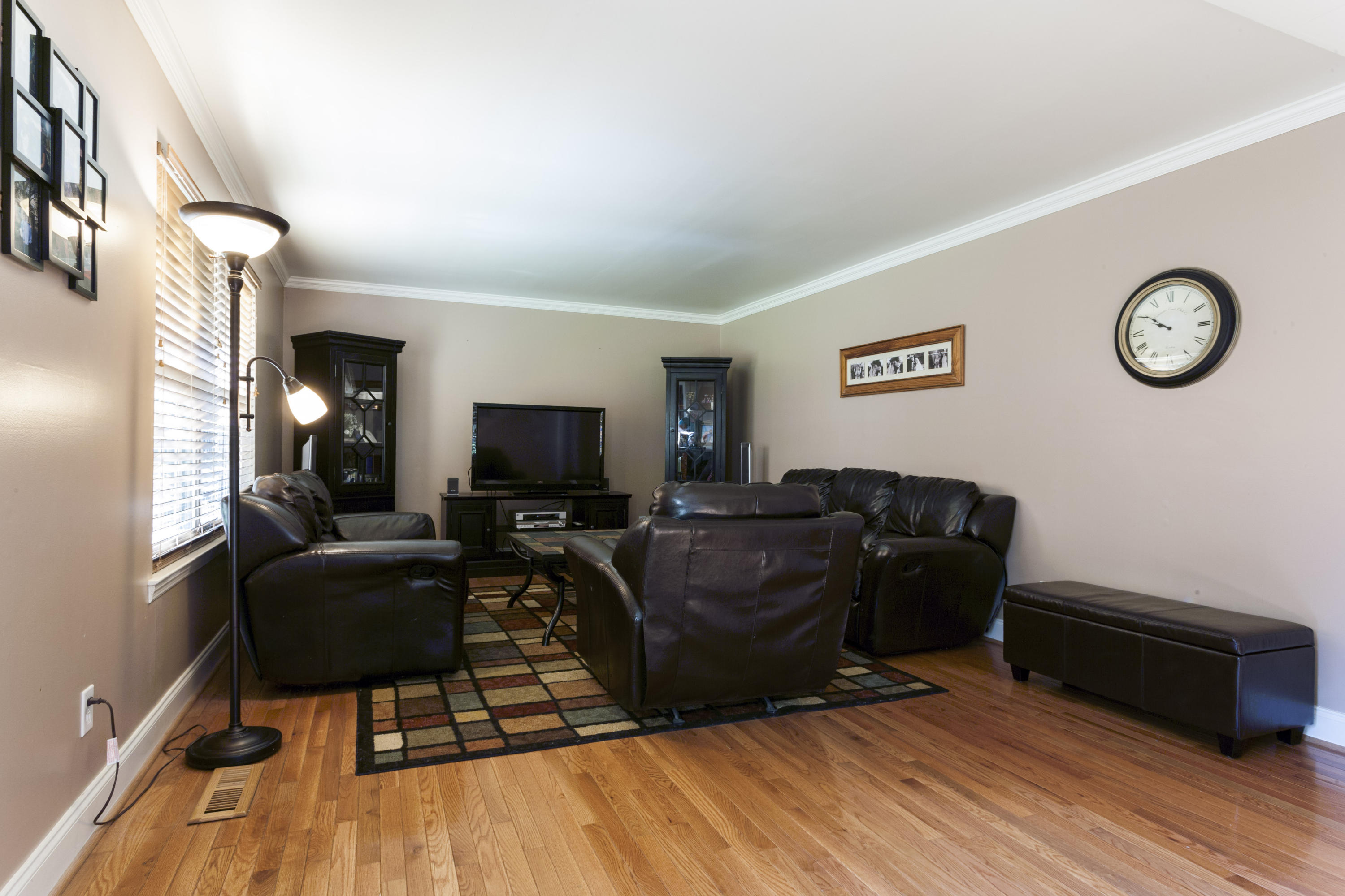 2024 Rock Bluff Road Hixson, TN 37343 - Photo 13 of 40 living room