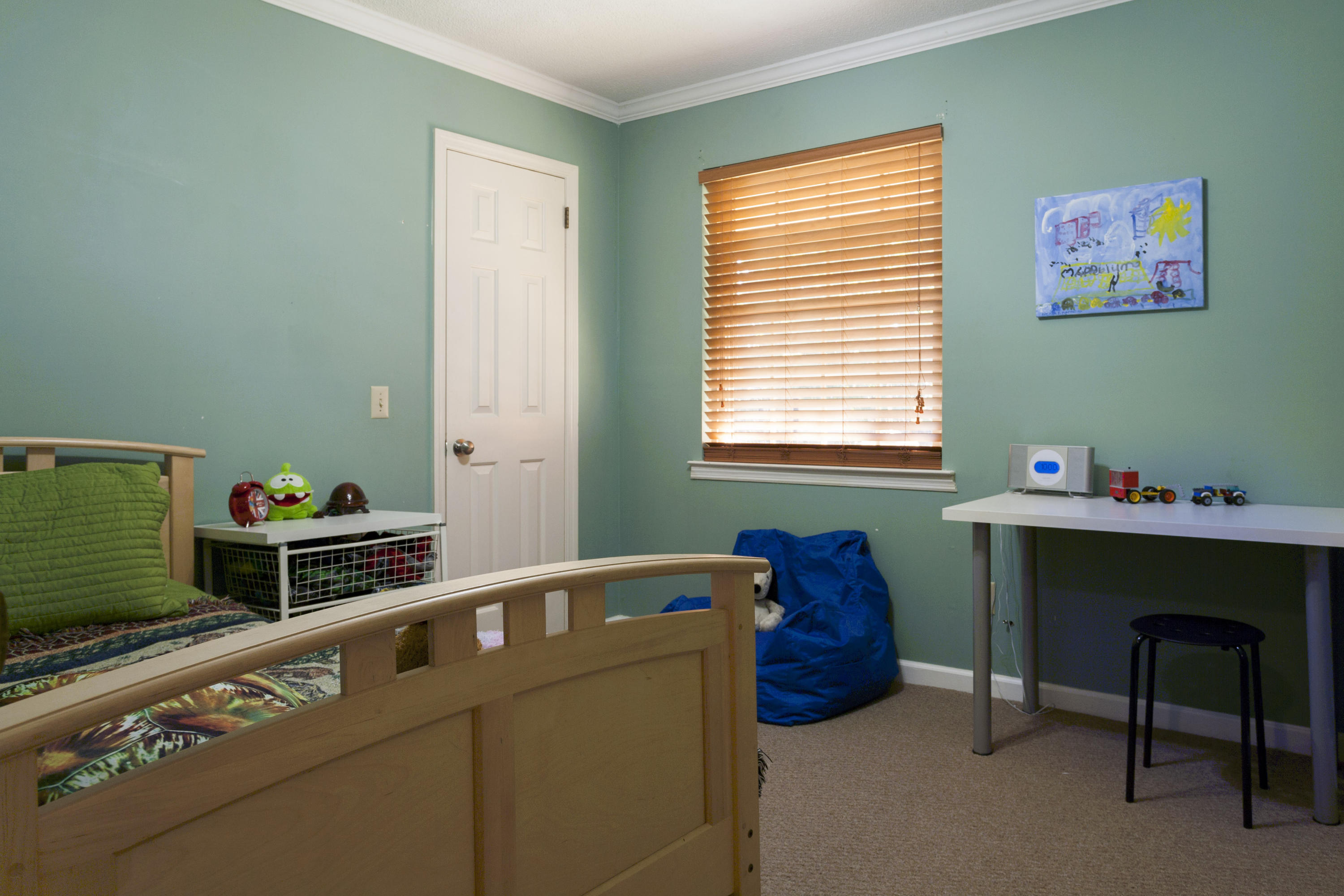 2024 Rock Bluff Road Hixson, TN 37343 - Photo 21 of 40 guest bedroom 1