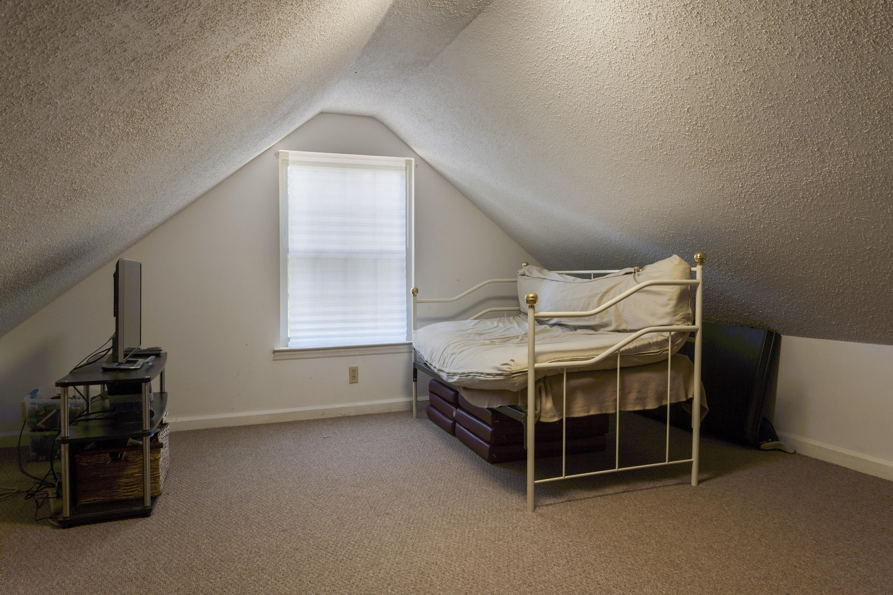 2024 Rock Bluff Road Hixson, TN 37343 - Photo 25 of 40 loft area