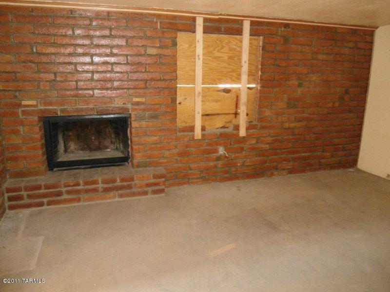 5346 West Elvado Road Tucson, AZ 85757 - Photo 4 of 11 Gallery Image 4