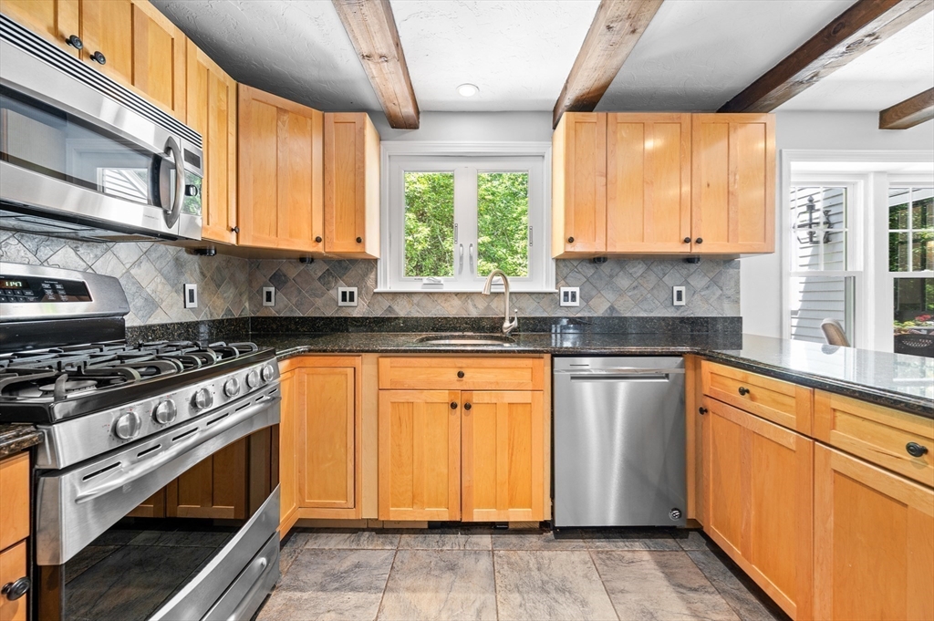 28 Old Farm Road Hopkinton, MA 01748 - Photo 12 of 40 Gallery Image 12