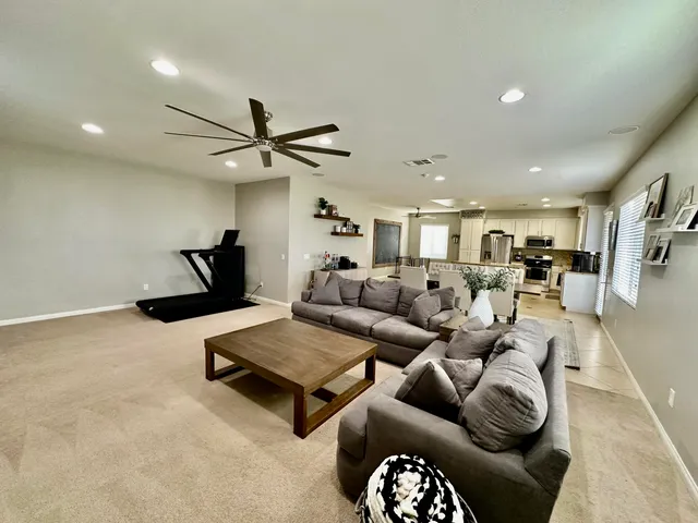 $389,999 | 411 Alameda Street, Blythe, CA 92225