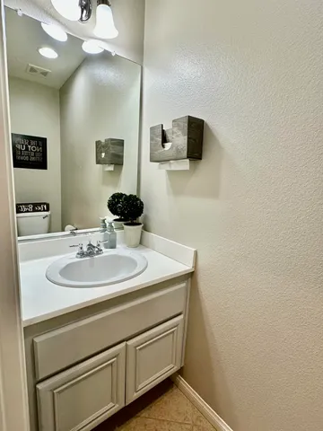 $389,999 | 411 Alameda Street, Blythe, CA 92225