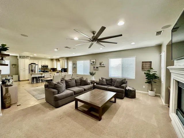 $389,999 | 411 Alameda Street, Blythe, CA 92225