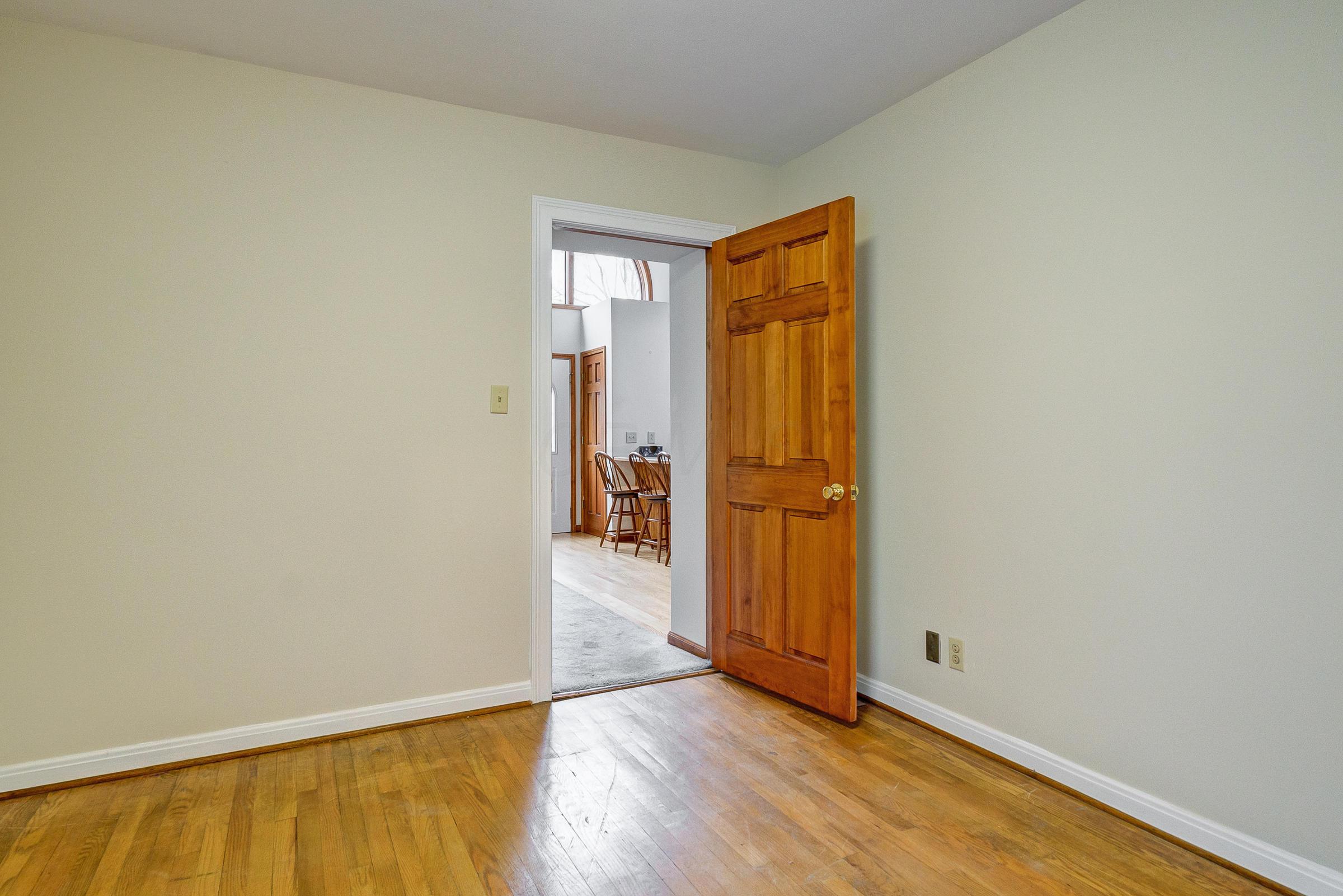 908 Vernon Road Columbus, OH 43209 - Photo 22 of 37
