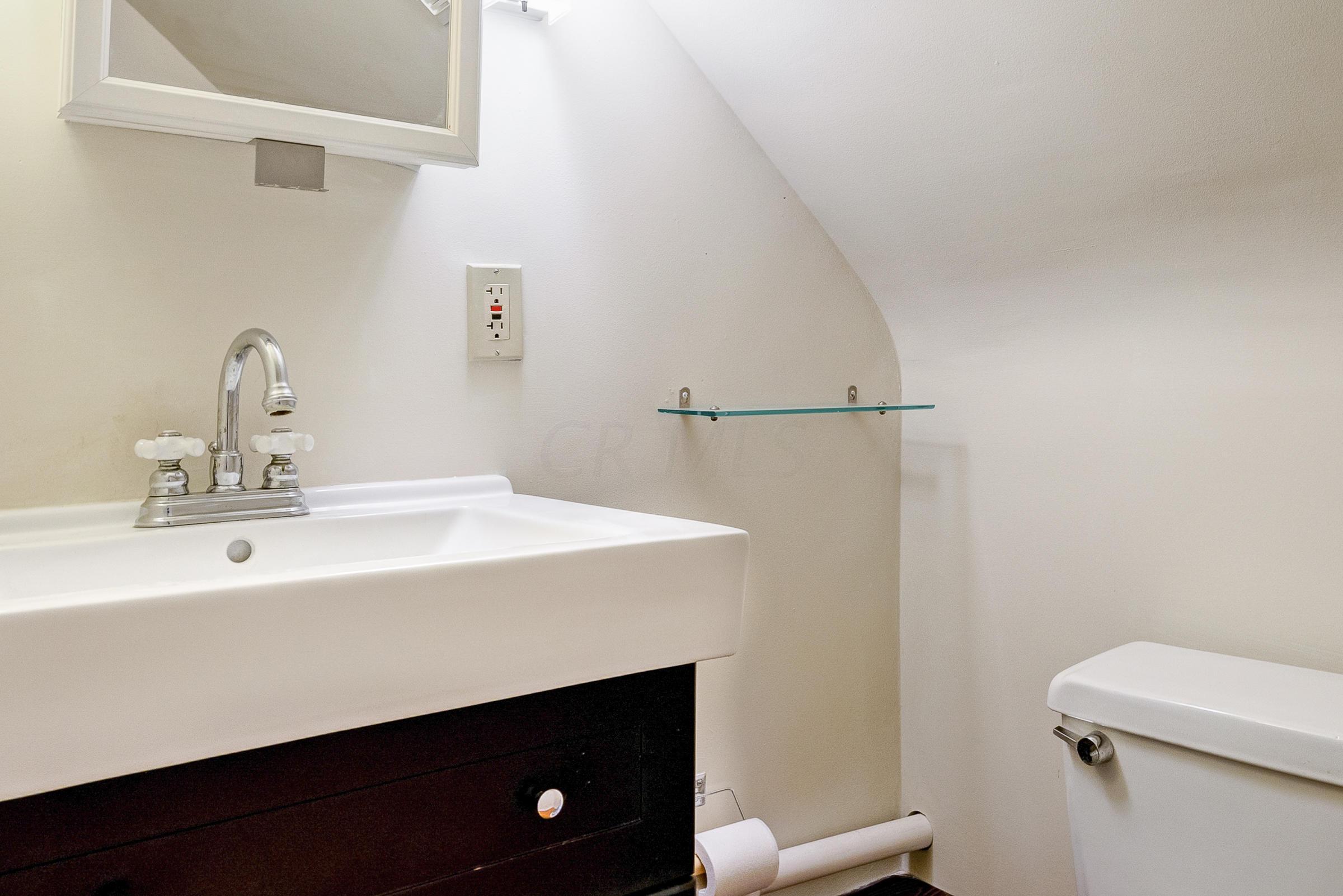 908 Vernon Road Columbus, OH 43209 - Photo 25 of 37