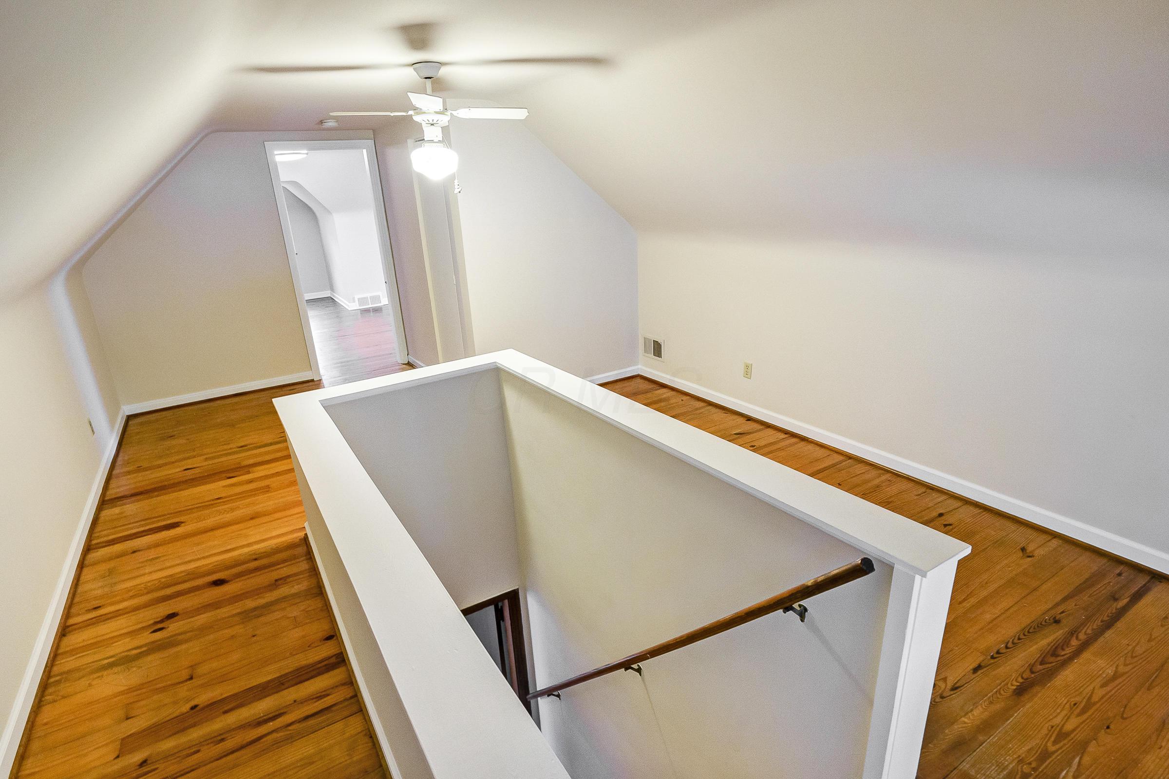908 Vernon Road Columbus, OH 43209 - Photo 27 of 37