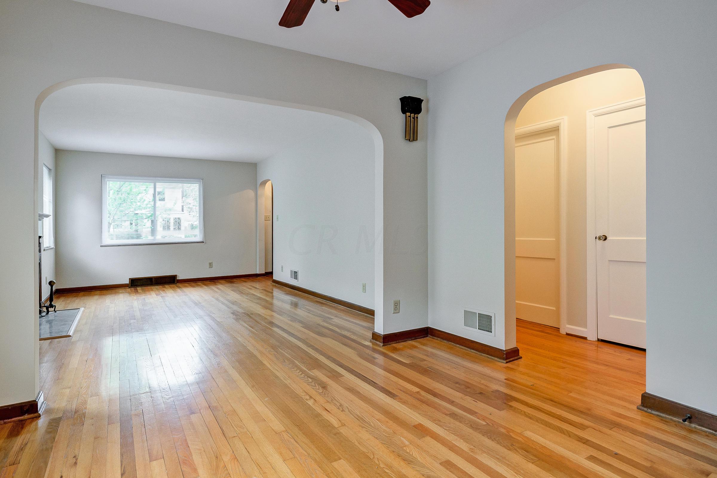 908 Vernon Road Columbus, OH 43209 - Photo 7 of 37