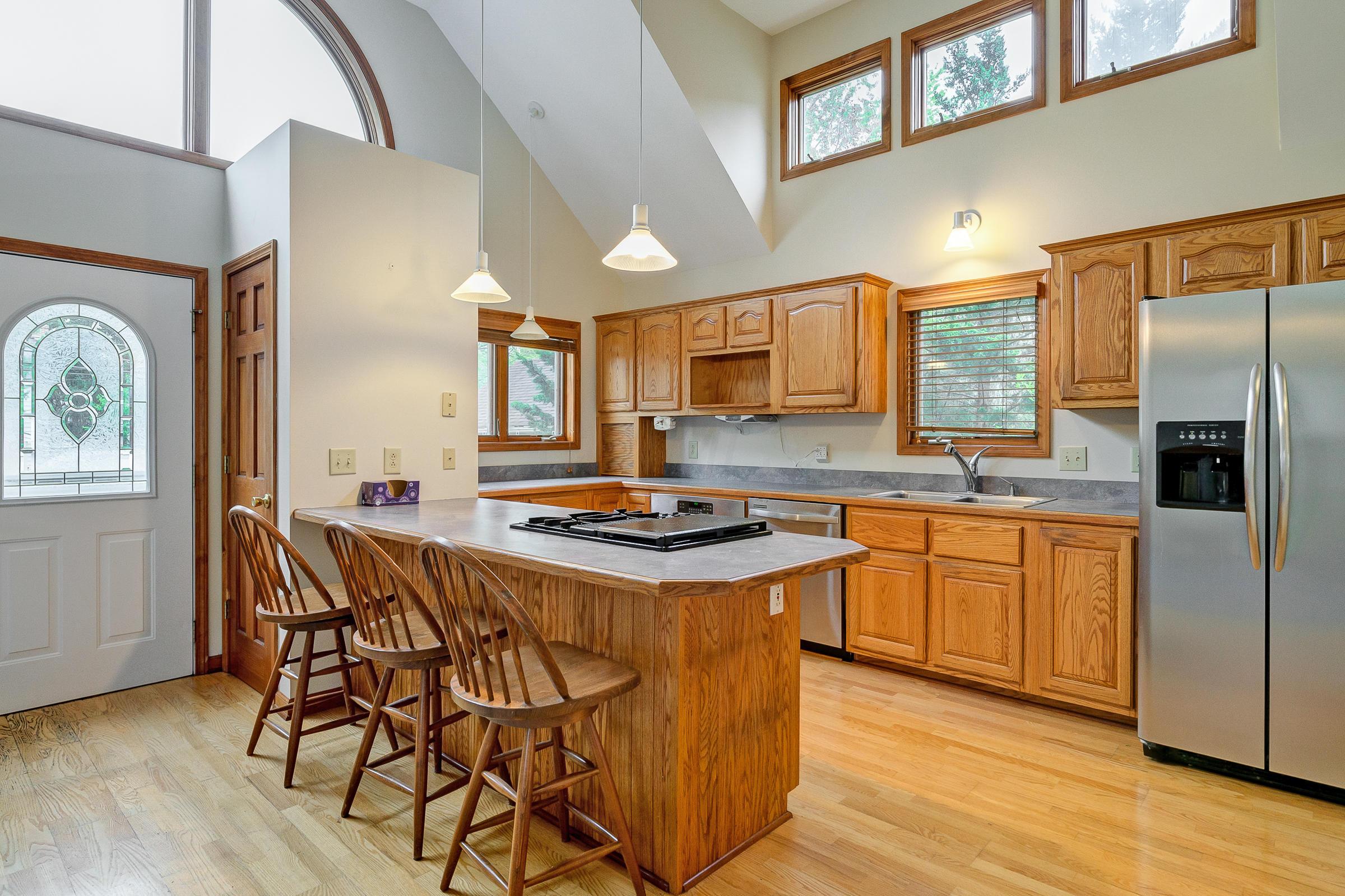 908 Vernon Road Columbus, OH 43209 - Photo 10 of 37