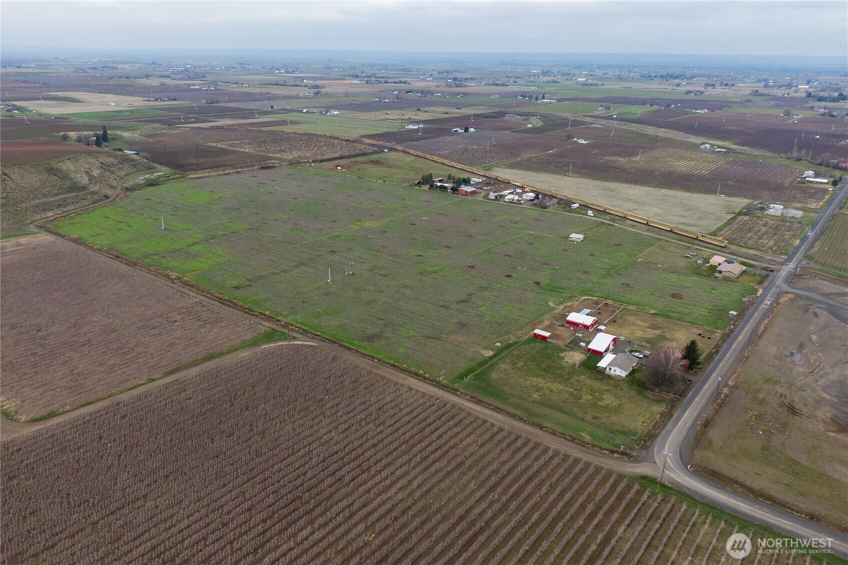 0 Prunedale Road Milton Freewater, OR 97862 - Photo 7 of 13 a view of a street with an ocean view
