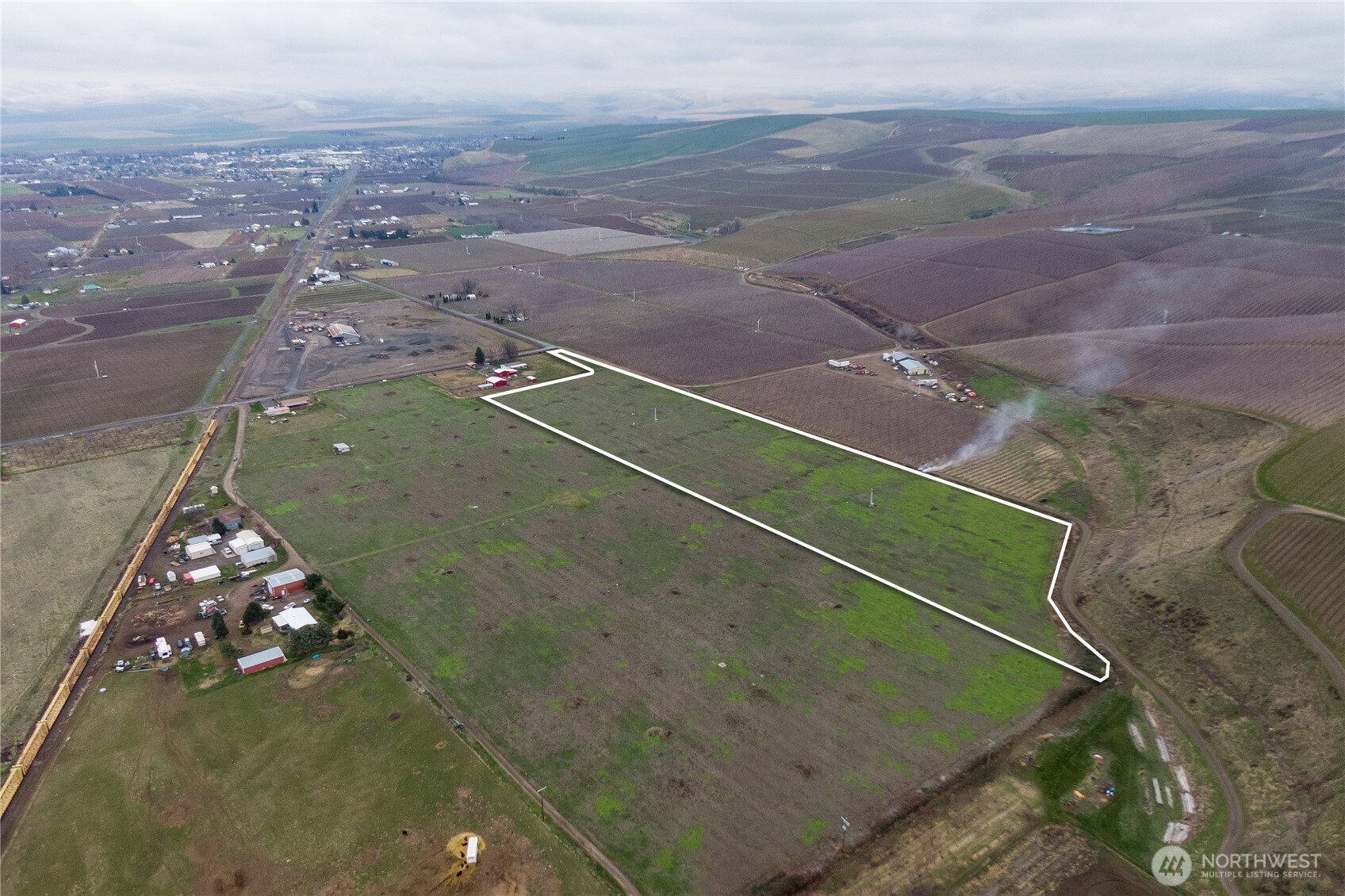 0 Prunedale Road Milton Freewater, OR 97862 - Photo 10 of 13 a view of a tennis court