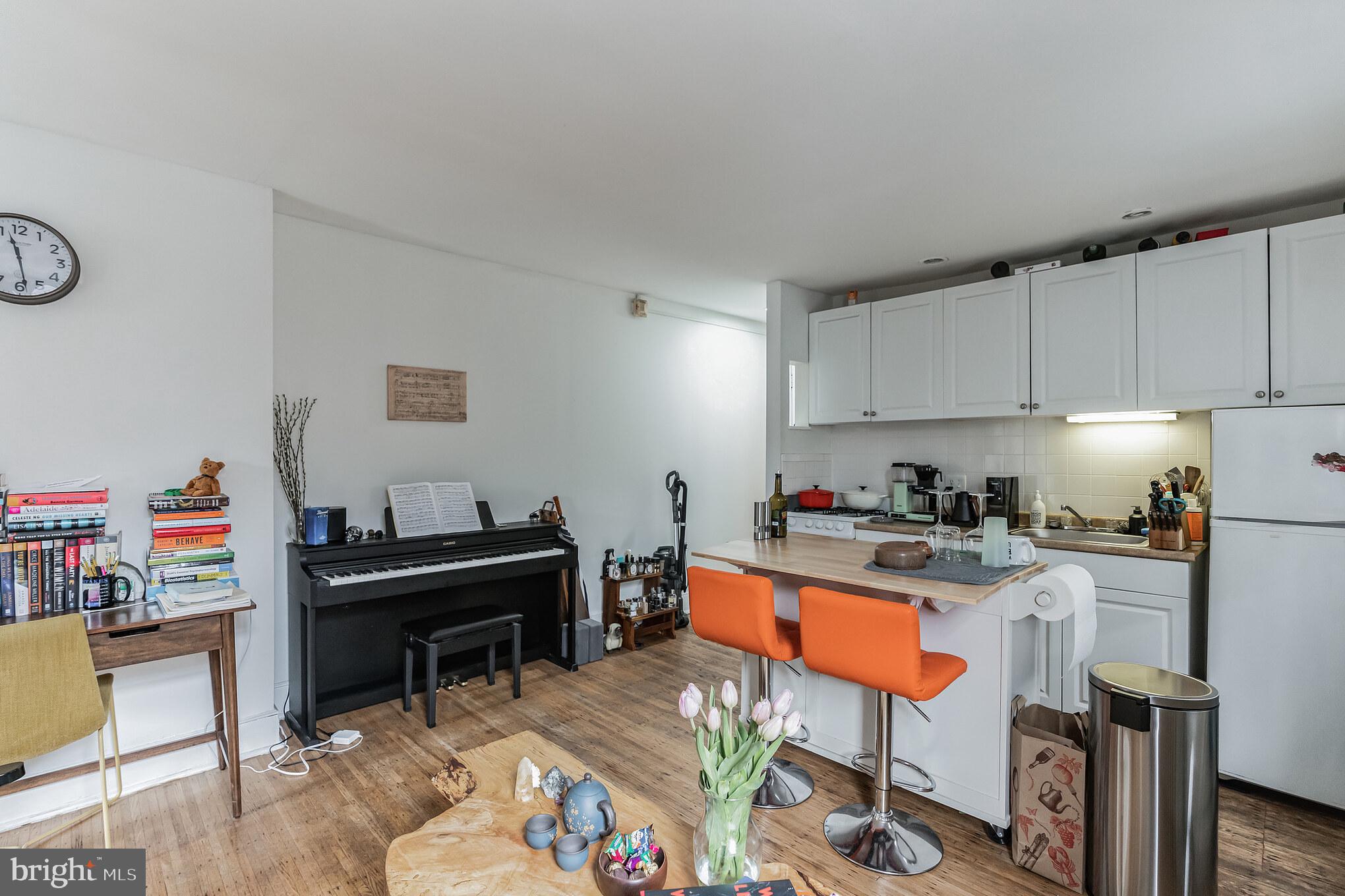 2320 Spruce Street, Unit 3R Philadelphia, PA 19103 - Photo 5 of 16
