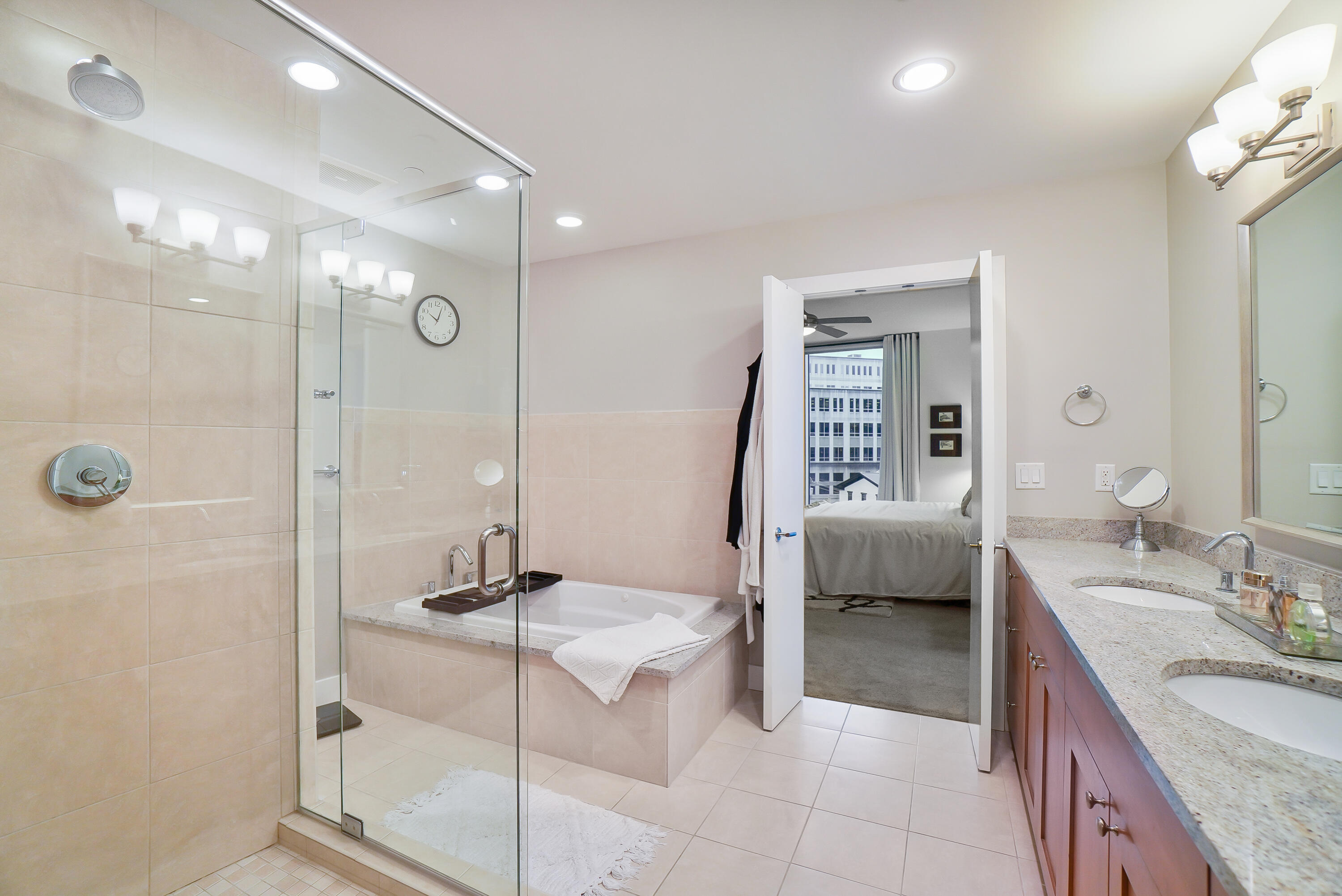 1 Roebling Way, Unit 504 Covington, KY 41011 - Photo 16 of 26