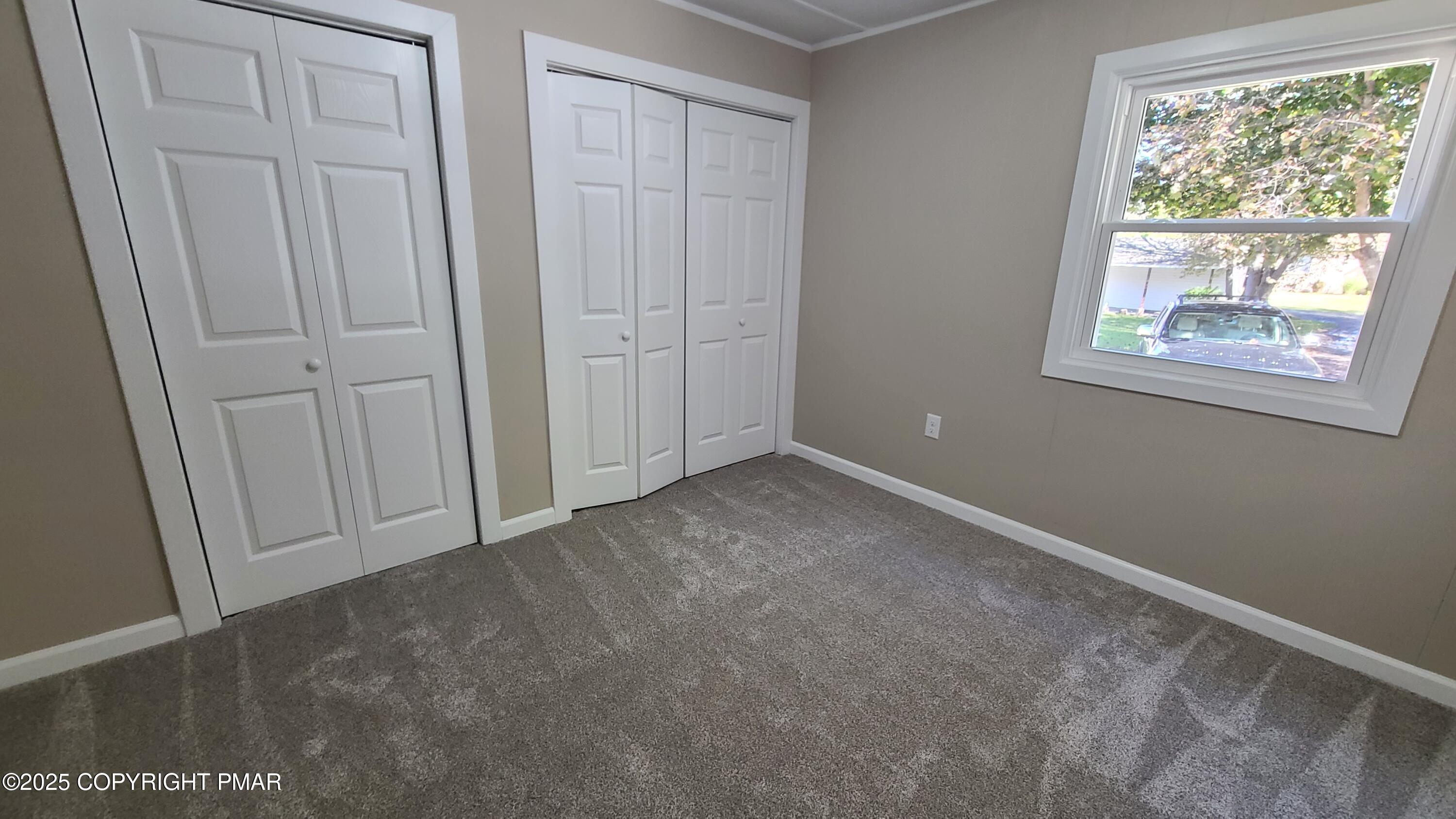 194 Broad Street Stroudsburg, PA 18360 - Photo 5 of 16 20251010_130625