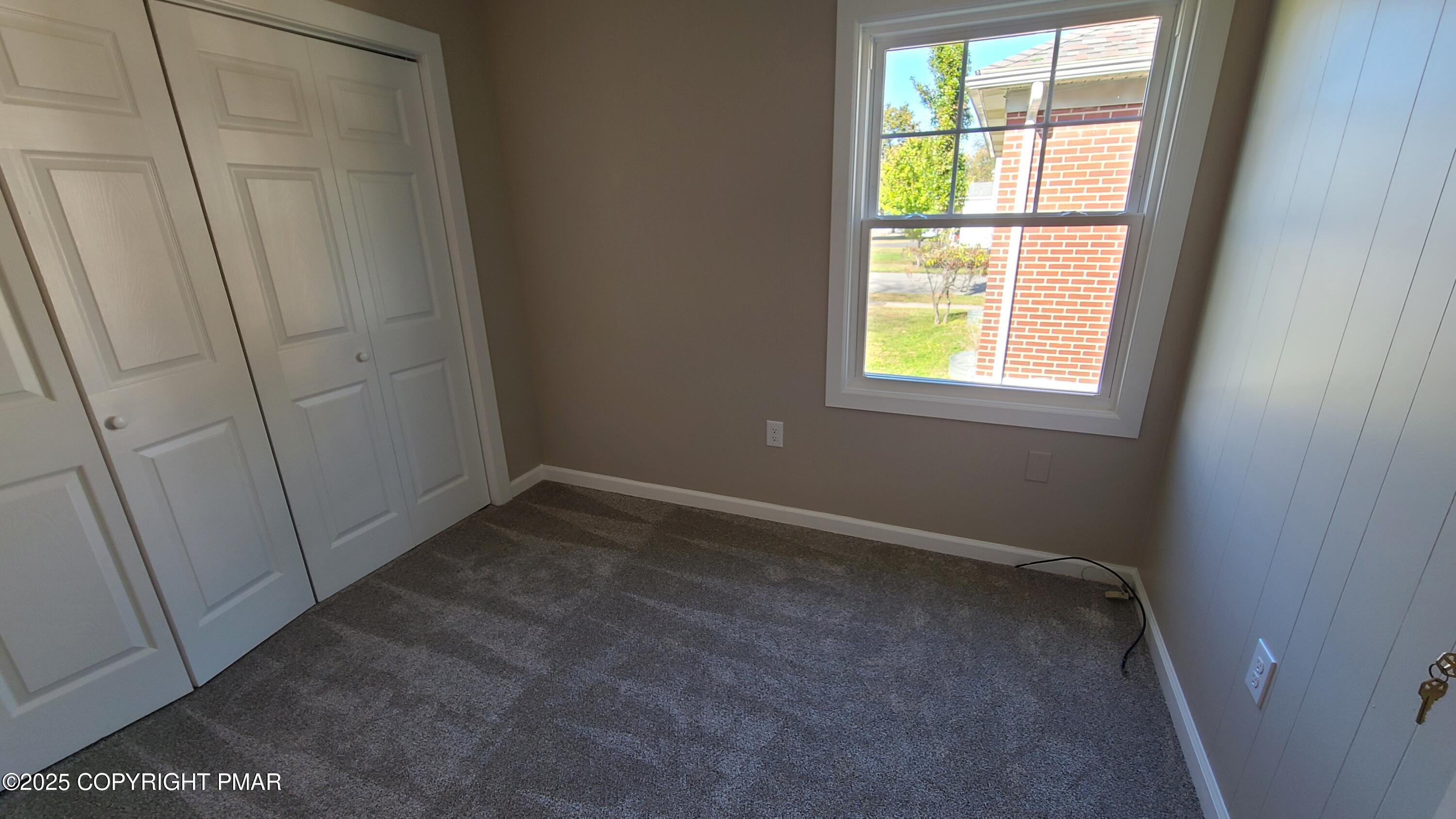 194 Broad Street Stroudsburg, PA 18360 - Photo 6 of 16 20251010_130607