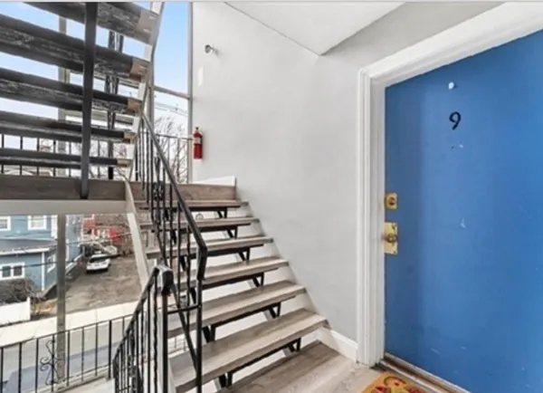 $328,000 | 39 Crescent Avenue, Unit 9, Chelsea, MA 02150