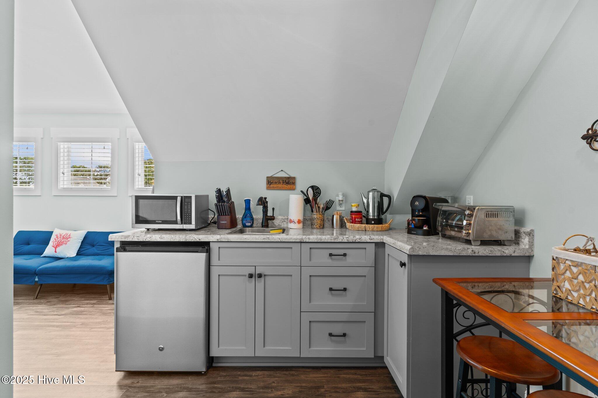 114 Sundance Circle Hampstead, NC 28443 - Photo 32 of 52 Kitchen in Suite above detached garage
