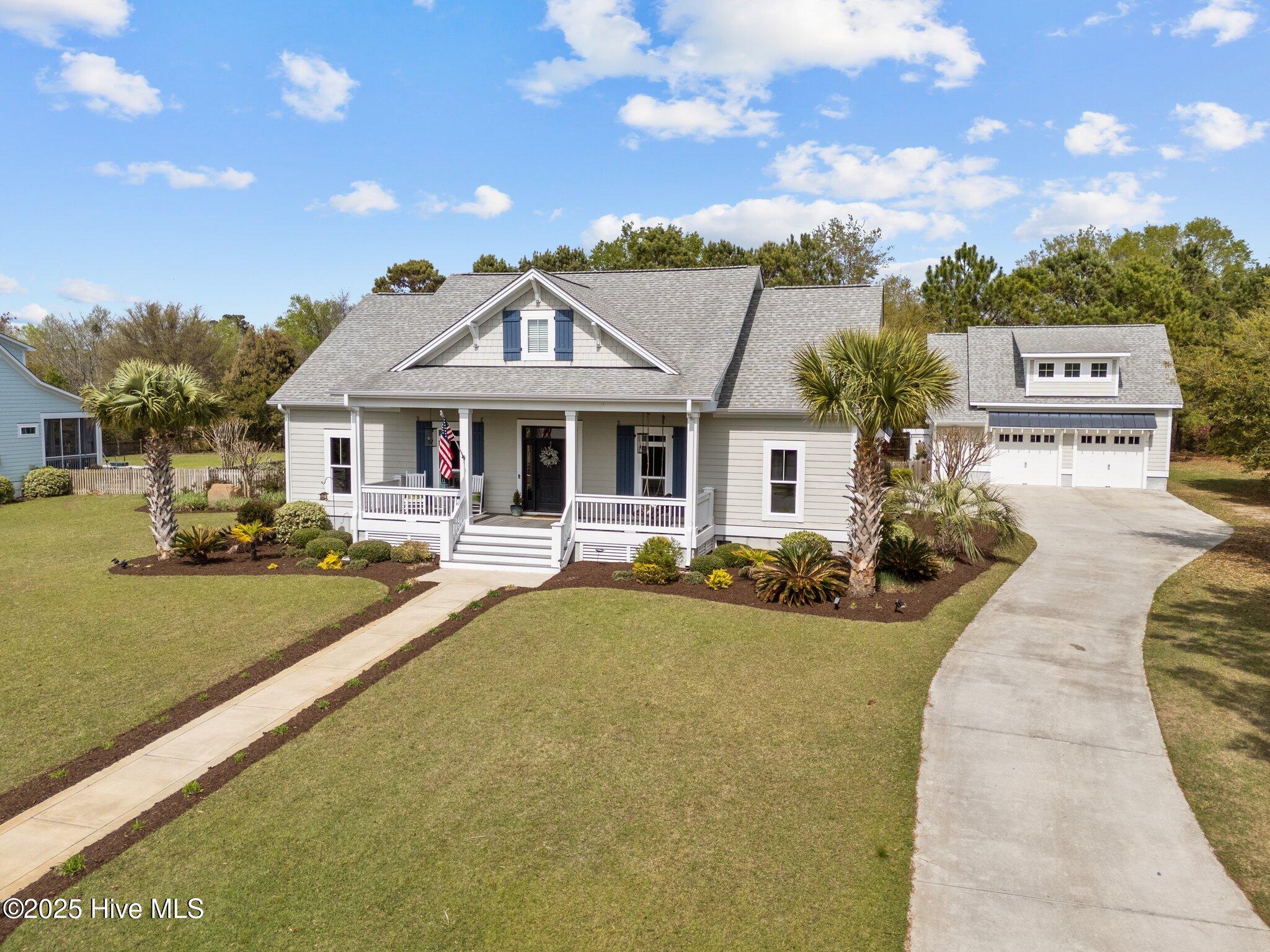 114 Sundance Circle Hampstead, NC 28443 - Photo 47 of 52 Front of home showing detached garage