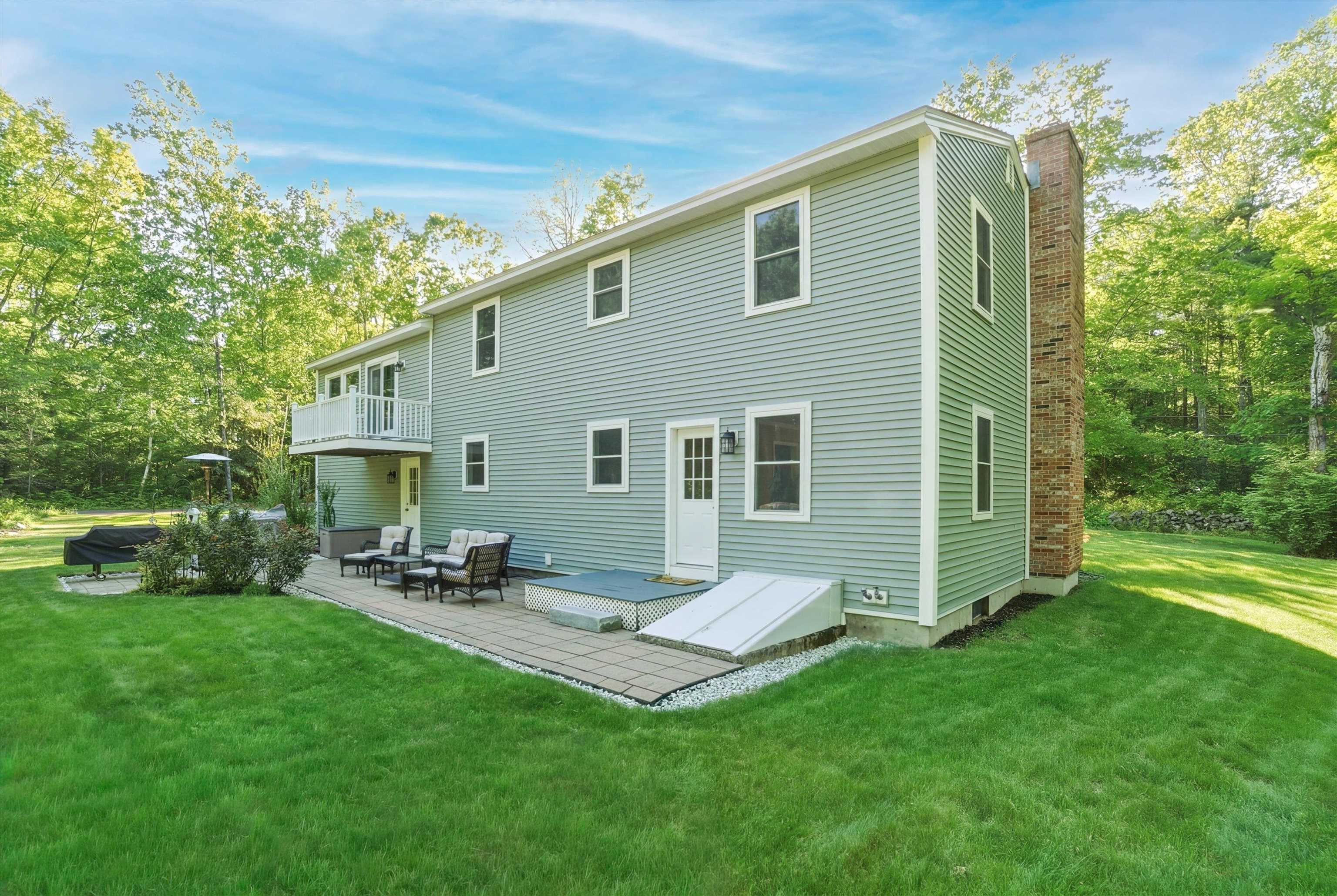51 Scobie Road New Boston, NH 03070 - Photo 32 of 40