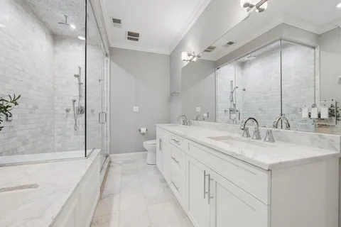 $1,299,000 | 2740 North Seminary Avenue, Unit 1, Chicago, IL 60614