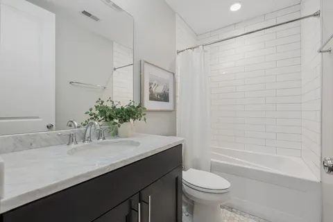 $1,299,000 | 2740 North Seminary Avenue, Unit 1, Chicago, IL 60614